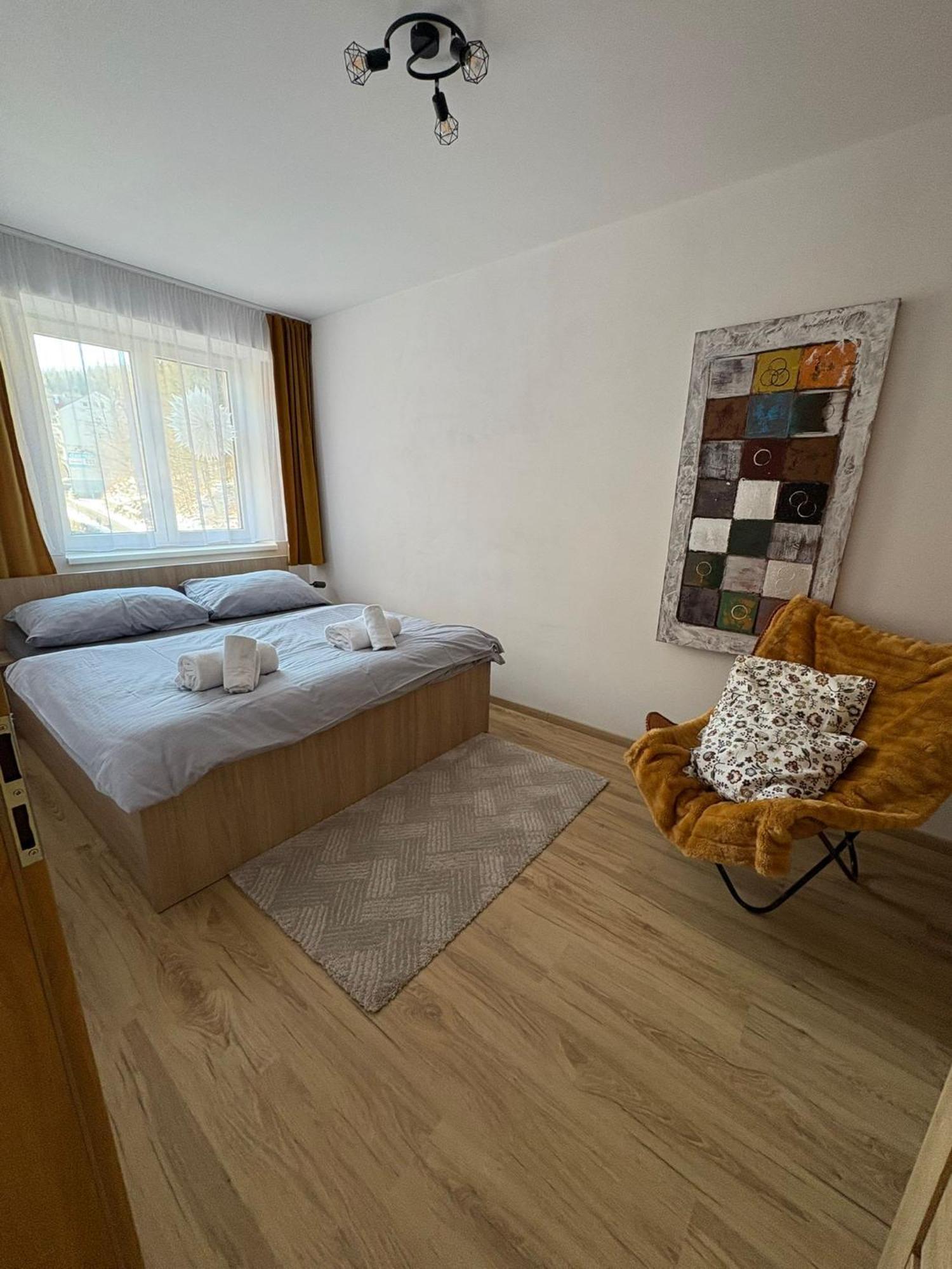Apartman 4 - Rezidence K Lanovce 亚希莫夫 外观 照片